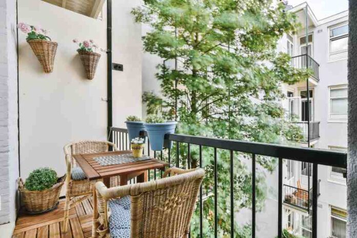 Jak stworzyć przytulny ogród na niewielkim balkonie - 10 praktycznych porad