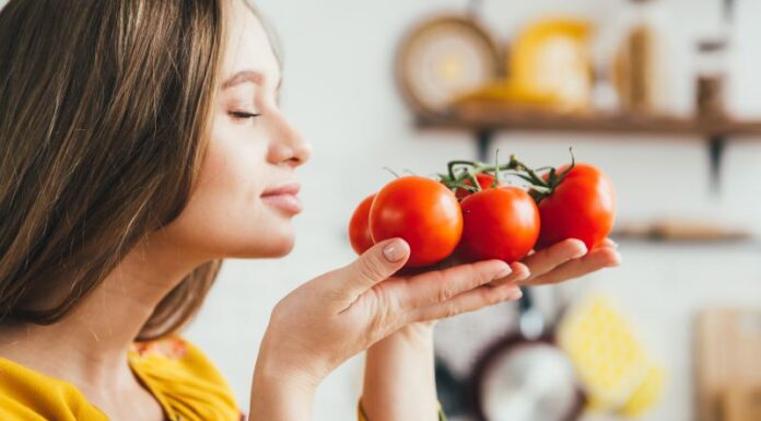 Jak zapewnić pomidory obfite i zdrowe - trzy kluczowe działania ogrodnicze